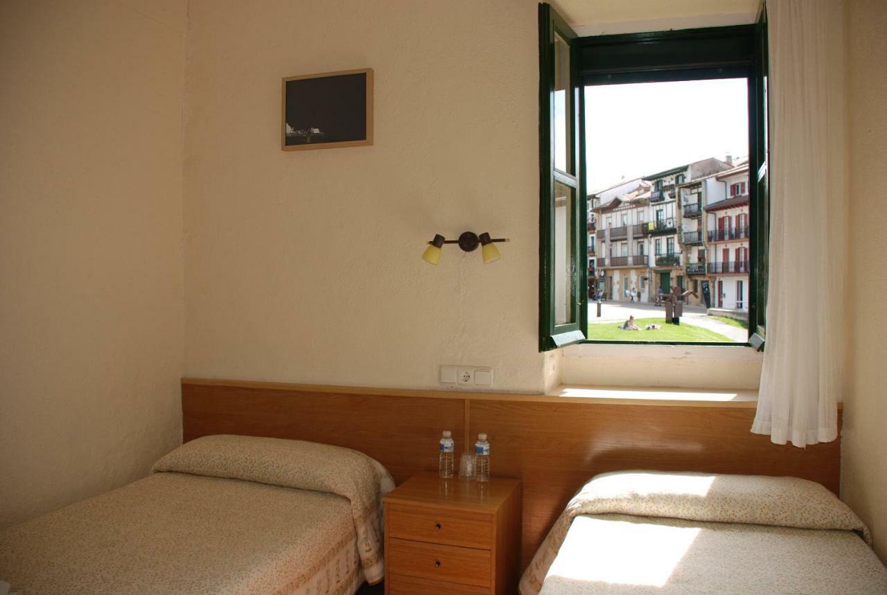 Hostal Zaragoza Hondarribia Luaran gambar